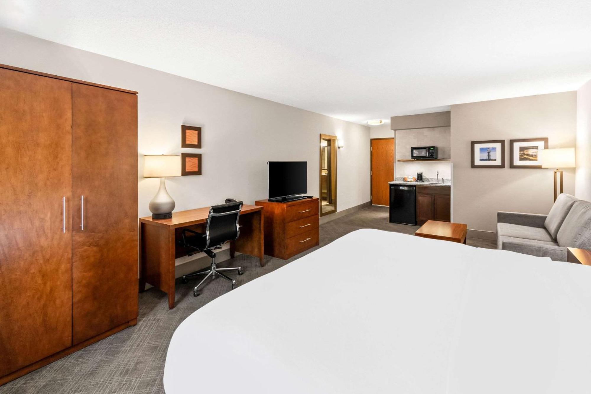 Comfort Inn West Duluth Exterior photo