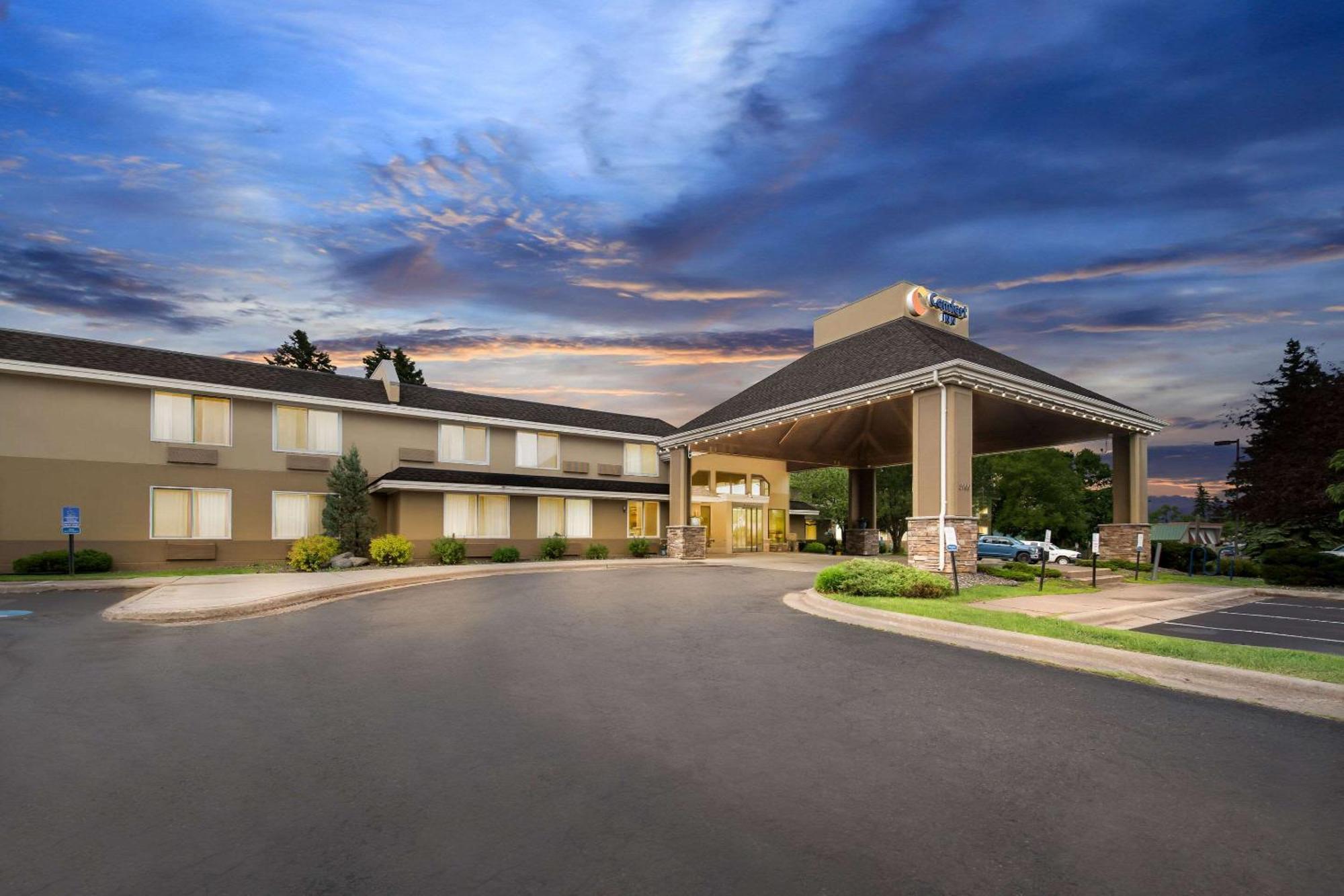 Comfort Inn West Duluth Exterior photo